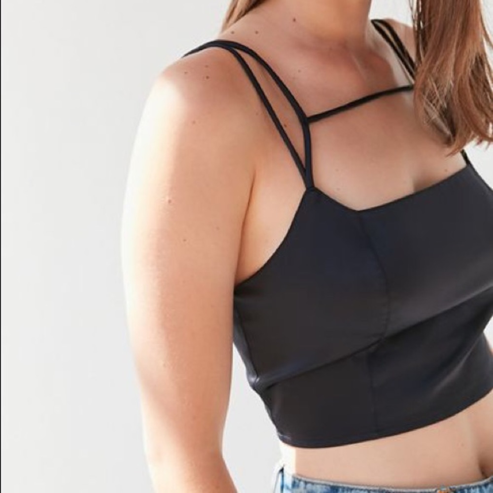 UO Jocelyn Satin Strappy Cami - black